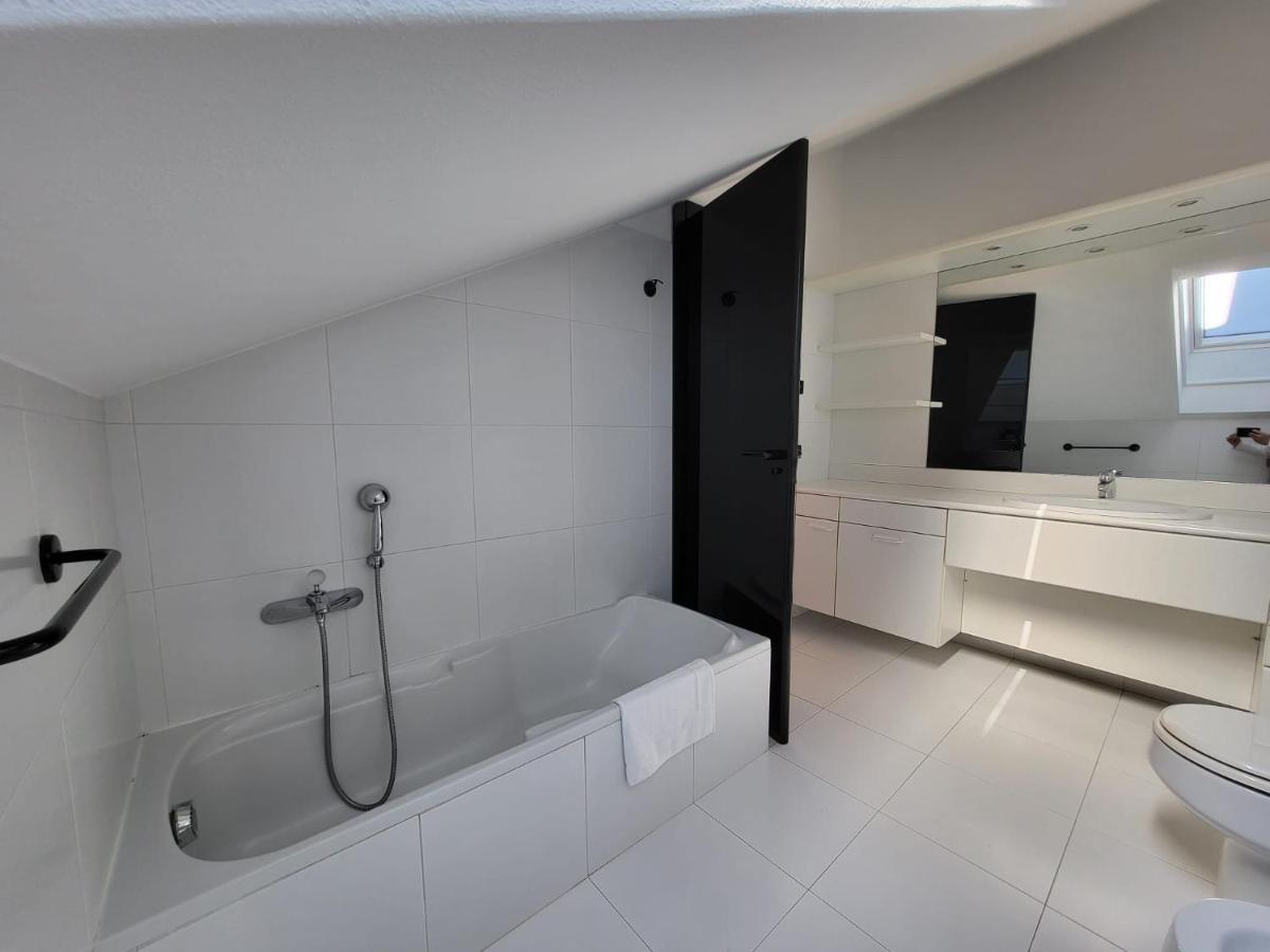 Attico Dei Castelli Apartamento Verbania Exterior foto