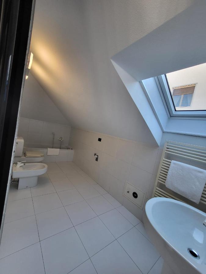 Attico Dei Castelli Apartamento Verbania Exterior foto