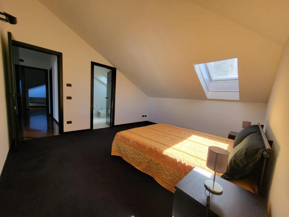 Attico Dei Castelli Apartamento Verbania Exterior foto